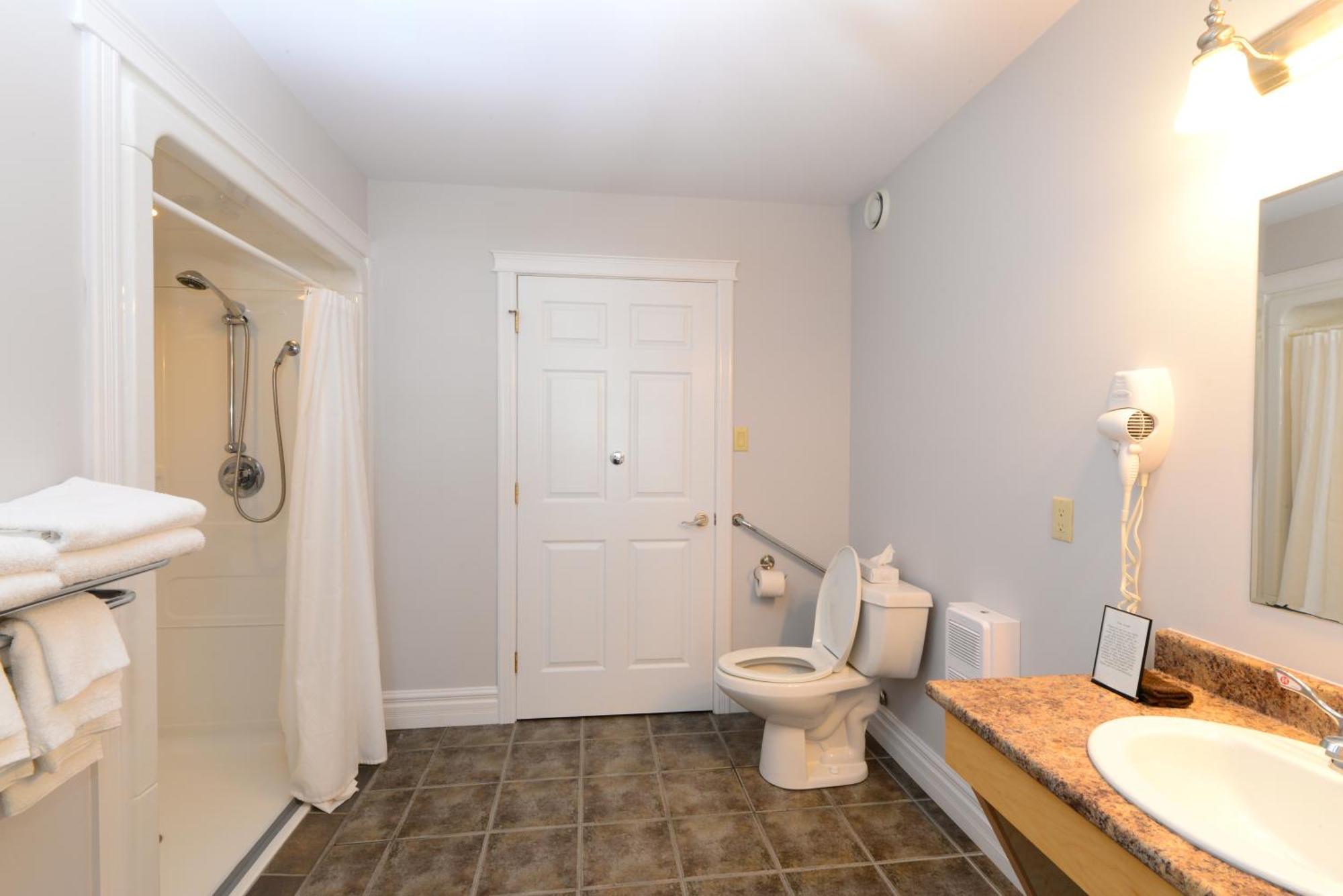 Keltic Quay Cottages & Bayfront Lodge Whycocomagh Extérieur photo