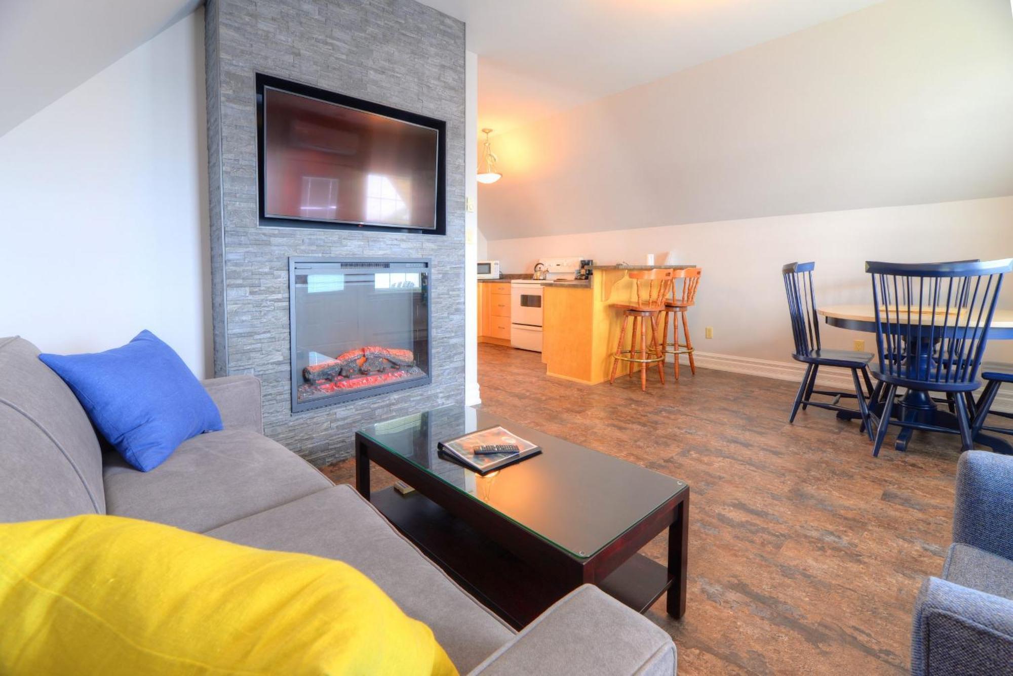 Keltic Quay Cottages & Bayfront Lodge Whycocomagh Extérieur photo