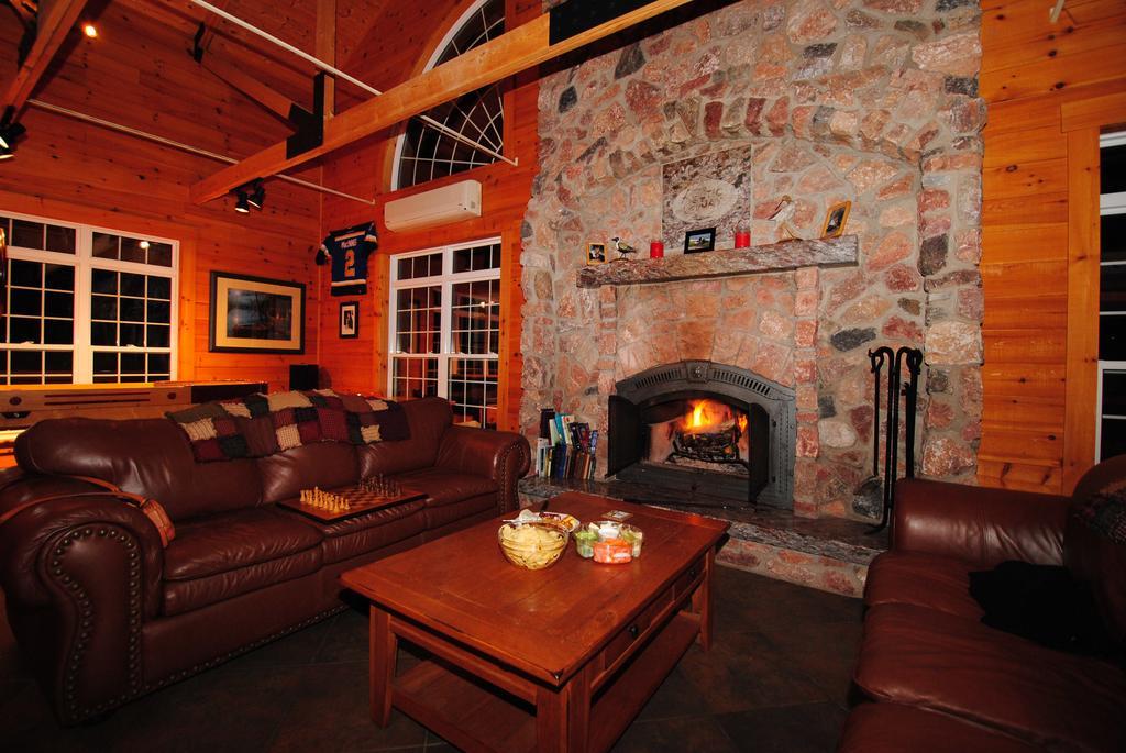 Keltic Quay Cottages & Bayfront Lodge Whycocomagh Extérieur photo