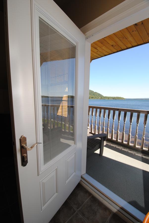 Keltic Quay Cottages & Bayfront Lodge Whycocomagh Extérieur photo